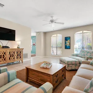 https://emerald-shores-by-wyndham-vacation-rentals.hotels-destin.com